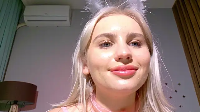baeonlive live cam on Stripchat