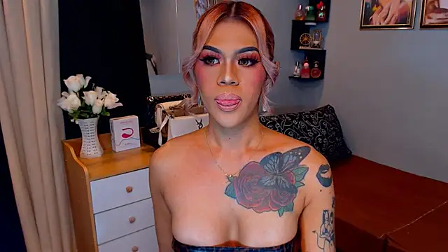 StellaStrong30 live now