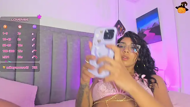 Dalia_nix_ live cam on Stripchat