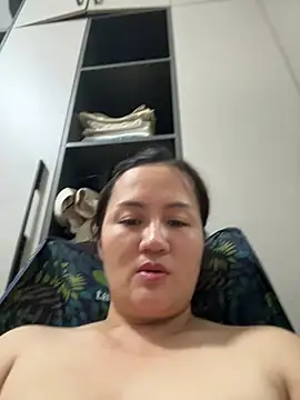 Amy1688 live cam on Stripchat