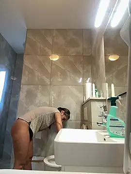 jennifer11772 live cam on Stripchat