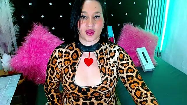 Annalmelisaa live cam on Stripchat