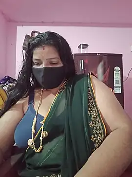 tamil_lathikaaa live cam on Stripchat