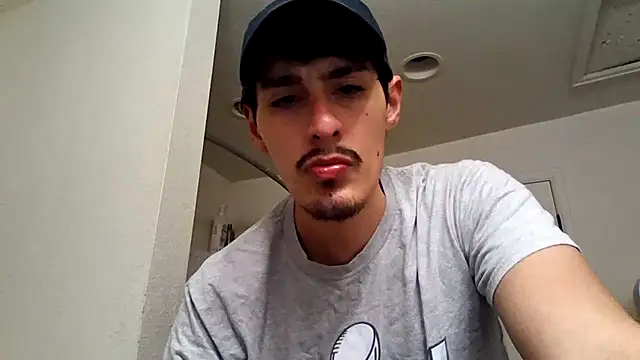 gonzvles live cam on Stripchat