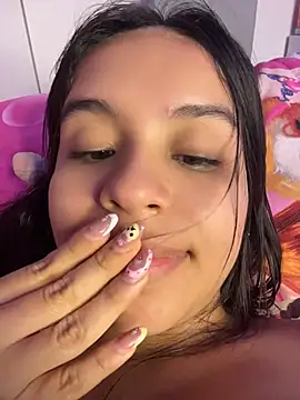 Paola05_ live cam on Stripchat