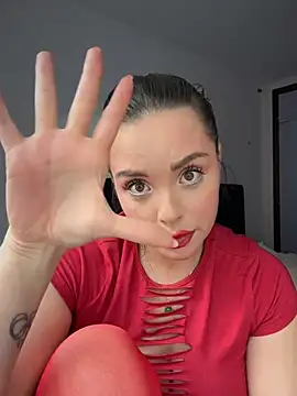 Alirawrz live cam
