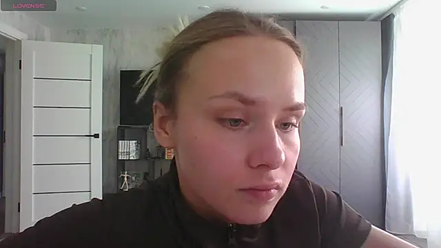 Annie_Cohn live cam on Stripchat