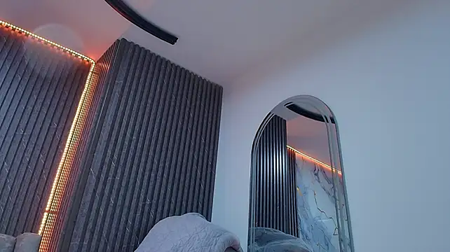 rubihops live cam on Stripchat