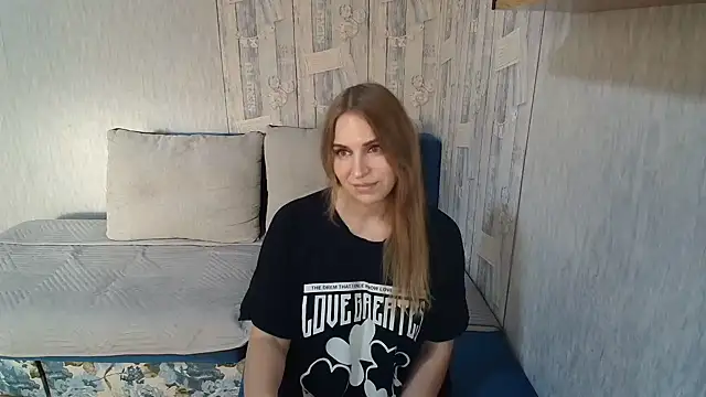 Pilly_green_ live cam on Stripchat