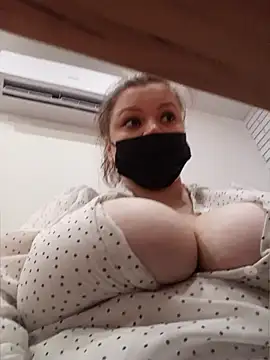 sassy_pants (F young) - topless