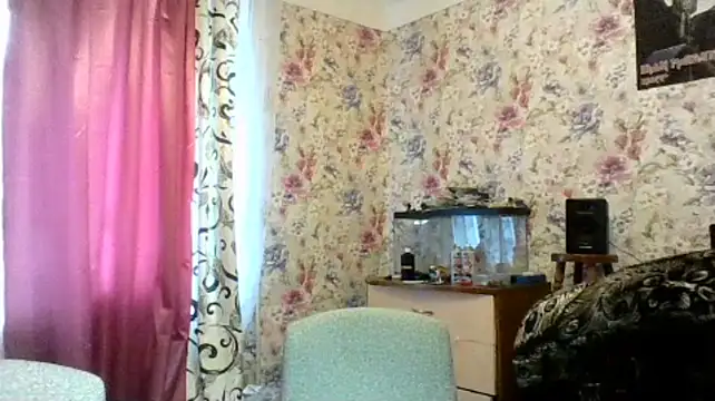ParisGotowka live cam on Stripchat