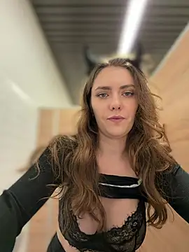 MariiD live room snapshot on Stripchat