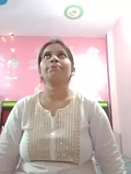 Eshani69 live cam on Stripchat