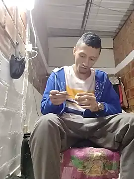 TuCanero23cm live cam on Stripchat