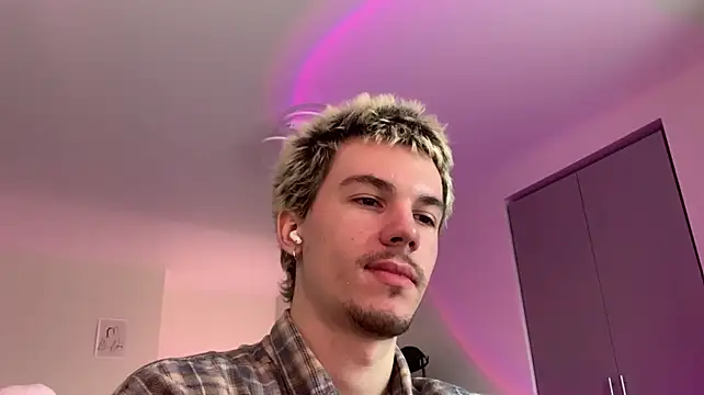 Jeremy1Scott的直播画面