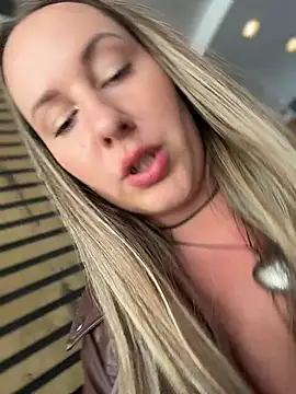 Mona_Plus live cam
