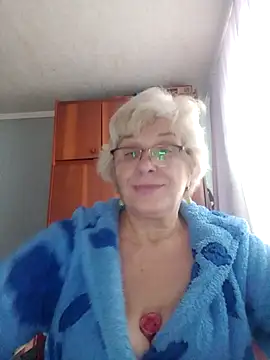 52MiaLove02 live cam on Stripchat