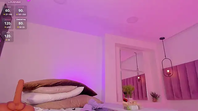 _MegannHot live cam on Stripchat
