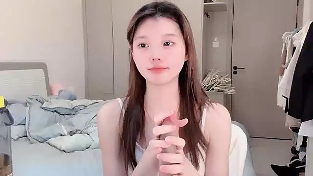tuotuo2007 live cam on Stripchat