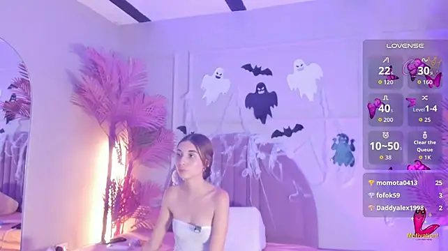 Cloedurant live cam on Stripchat
