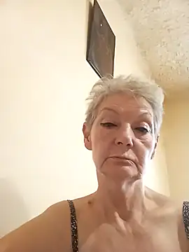 Calypso-Loove live cam on Stripchat