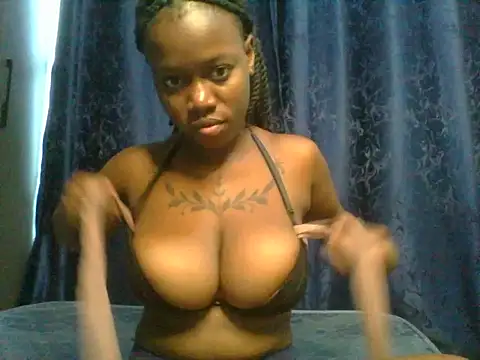 Nasty_Tetty live cam on Stripchat