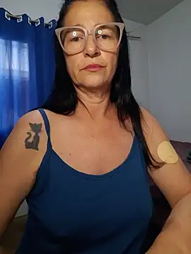 Camilegaucha live cam on Stripchat
