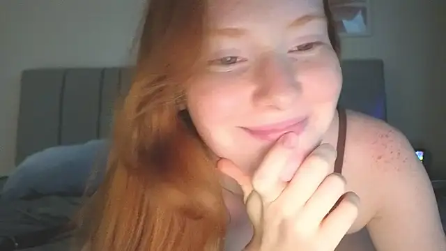 FiaMoor live cam on Stripchat