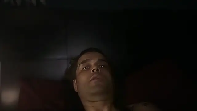 icebergslim281 live cam on Stripchat