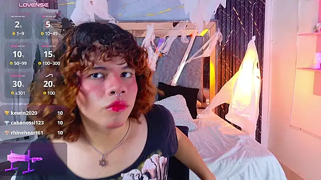 luxxo_xo live cam on Stripchat