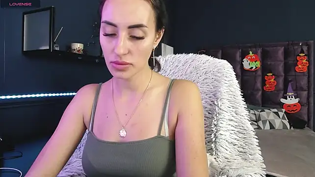 JenniferStone live cam on Stripchat