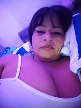 RosenRot07 live cam on Stripchat