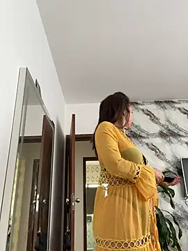 BurryEarmark live cam on Stripchat