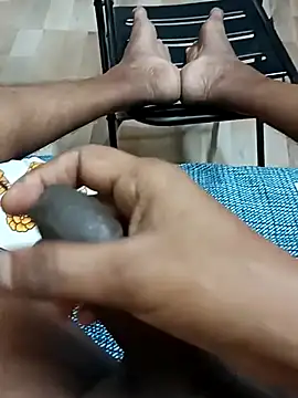 Indianshine live cam on Stripchat