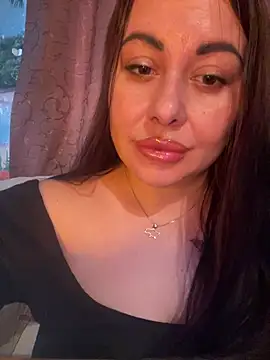 DaisyStreet live cam on Stripchat