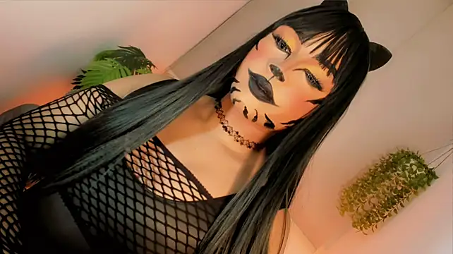 misstreslatin live cam on Stripchat