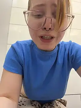SlavicCandy的直播畫面