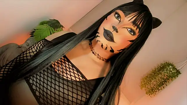 misstreslatin live now