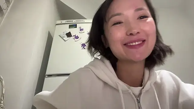 StarHolifield live now