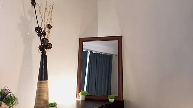 CarmelitaRamella的直播画面