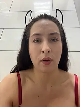 Holly_Play