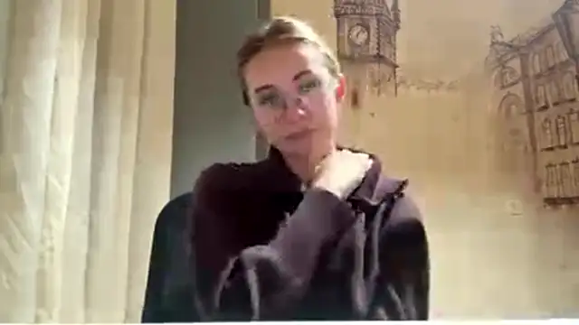MarkitaHersch live cam on Stripchat