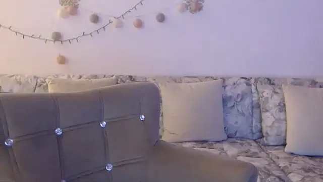 YourfantasyGiuly live cam on Stripchat