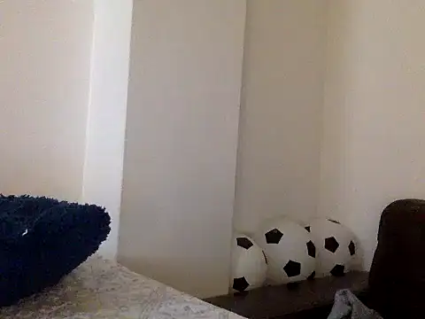 wizsant live cam on Stripchat