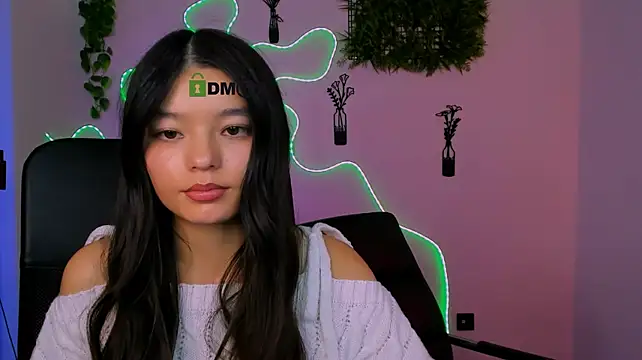 bella_dorn live cam on Stripchat