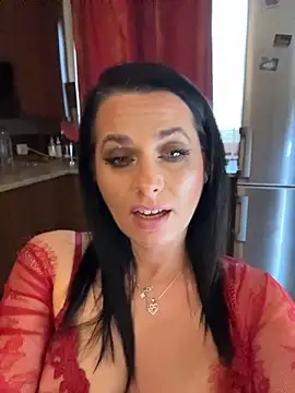 Hotmomcheckk_ live cam on Stripchat