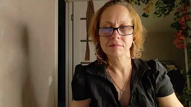 LioraWeiss的直播畫面