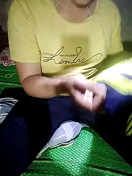 Dia_mina live cam on StripChat