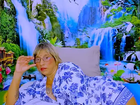 indianroxy live now