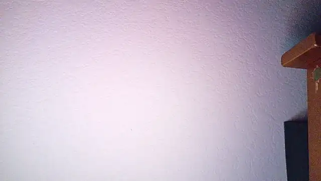 Yournaughty live cam on Stripchat